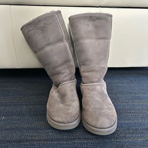 Grey Tall Uggs Boots!